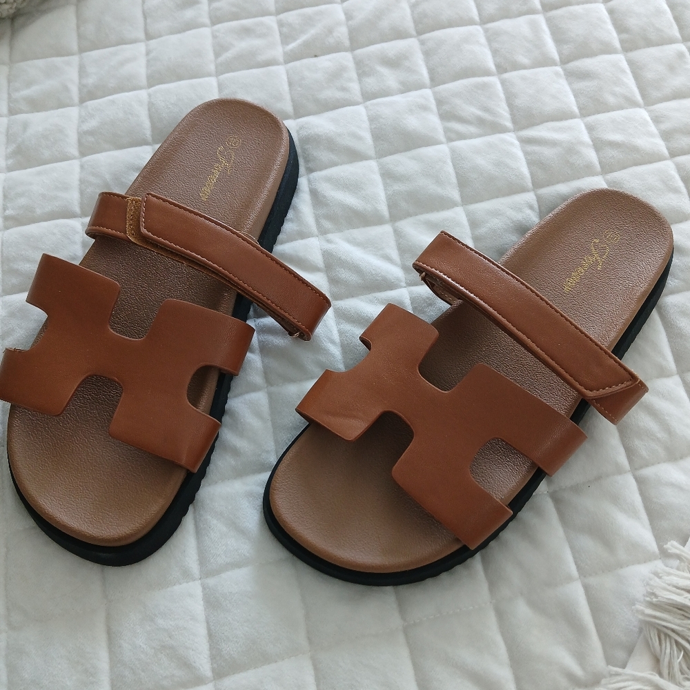 Forever Tan Brown Cutout Slide Sandals